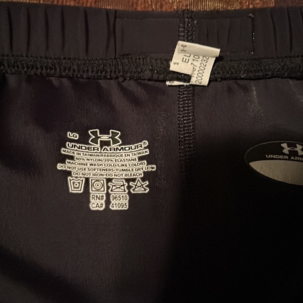 Under Armour Performance Legging. - image 3
